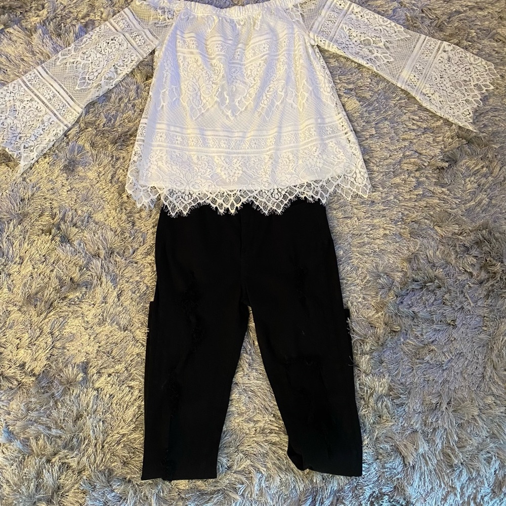 Fashion Nova black jeans Size 29 (11) New without tags . Straight leg.